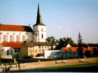 pohled na hotel od z�mku