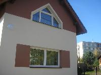 pohled z ulice na d�m