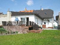 pohled na RD ze zahrady