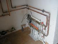 rozvody podlahov�ho topen�