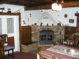 teplovzdu�n� krb ve sv�tnici