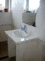 pohled na um�vadlo v koupeln�